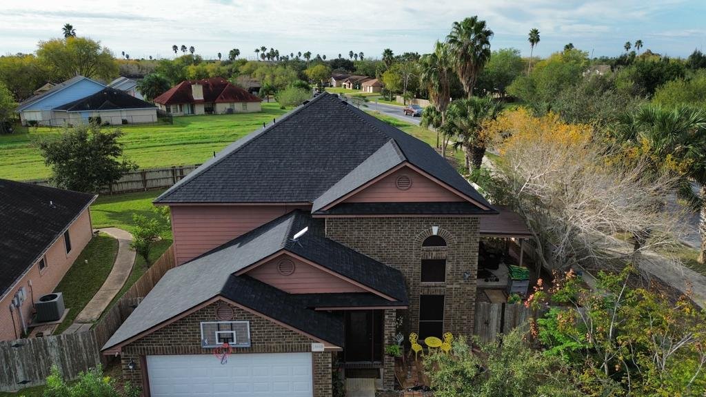 Roofing & Repairs, en Brownsville, Estados Unidos de Amrica. - Texas Construction Inc.